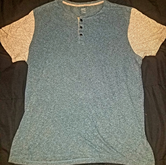 Old Navy Henley Shirt - Picture 1 of 3